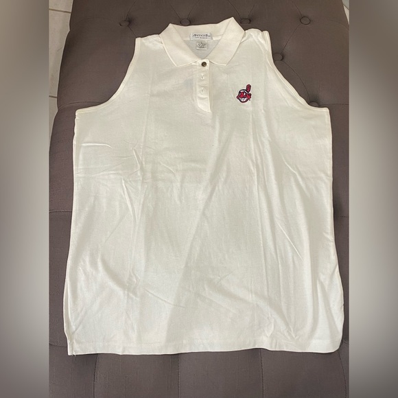 Cleveland Indians Women’s Sleeveless Shirt - Picture 1 of 3